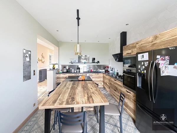 Vente Maison 9 pièces 400 m2 à Mably