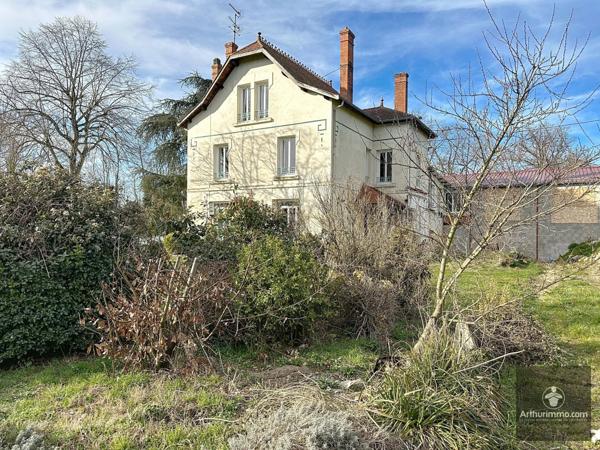 Vente Maison 9 pièces 400 m2 à Mably