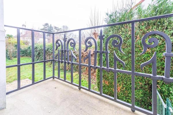 Appartement Saint Remy Les Chevreuse deux pièces 44 m² avec jardin de 150 m²