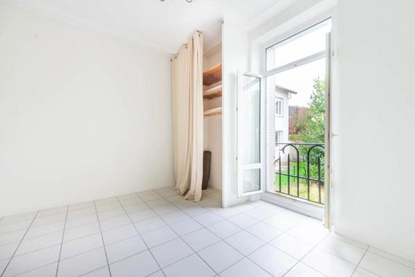 Appartement Saint Remy Les Chevreuse deux pièces 44 m² avec jardin de 150 m²