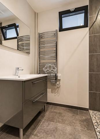 Villeurbanne – Appartement T4 de 84 m² – 3 chambres – Ascenseur – Cave