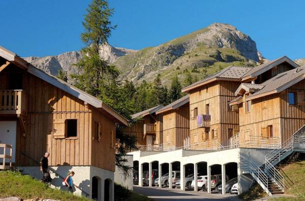 INVESTISSEMENT LOCATIF – SUPER DEVOLUY - Résidence Odalys L'Orée des Pistes**** - 6,91%  de rentabilité.