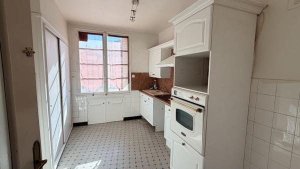 Co-Exclusivité – T4 avec balcon – Gratte Ciel