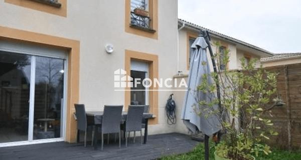 À vendre Maison 4 pièces 84 m² - Lafox 47240