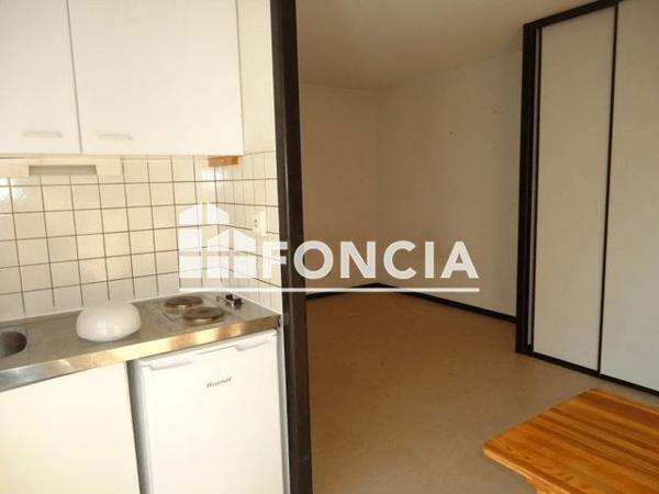 Location Studio 24.4 m² - 7 AV PRESIDENT ANGOT Pau 64000