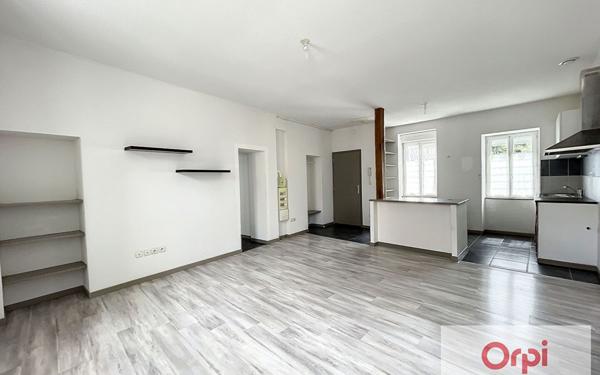 Appartement à louer    4 pièces •  Montluçon