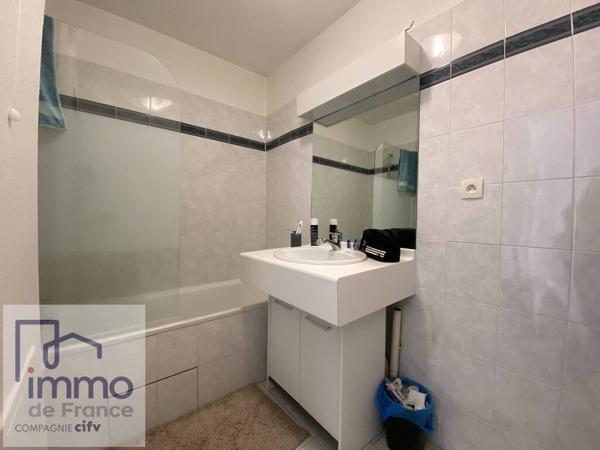 STUDIO VENDU LOUÉ + GARAGE + CAVE