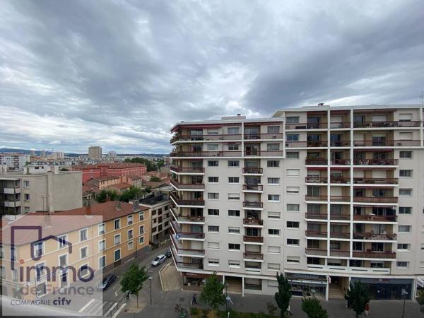 STUDIO VENDU LOUÉ + GARAGE + CAVE