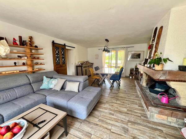Maison de 148 m² habitable avec 4 chambres et jardin clos de plus de 1600 m²