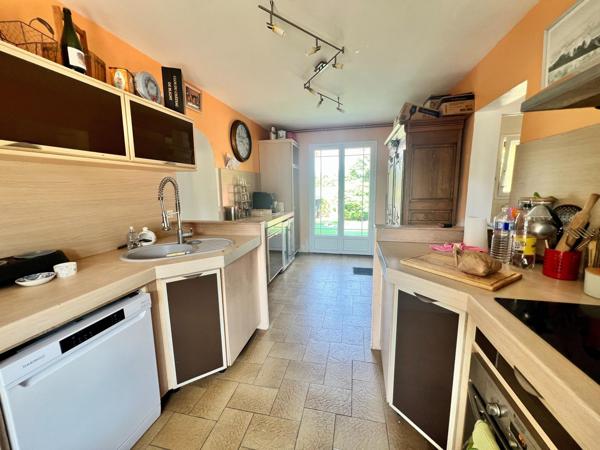 Maison de 148 m² habitable avec 4 chambres et jardin clos de plus de 1600 m²