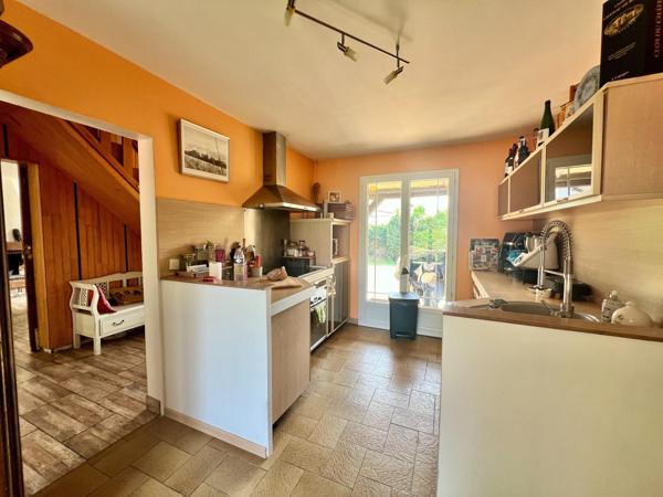 Maison de 148 m² habitable avec 4 chambres et jardin clos de plus de 1600 m²