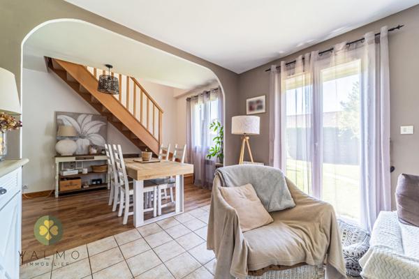 Maison
                                                                                                                                                                                                                                                                                                                        6 pièce(s)                                                                                                                                                                                                          5 chambre(s)                                                                                                                                                                                                          165  m²
