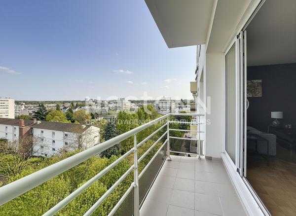 ANTONY CENTRE 4 PIÈCES AVEC BALCON À 6 MIN DU RER B