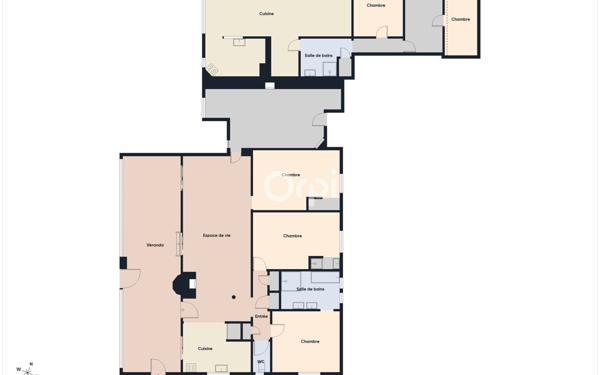 Maison à vendre    9 pièces • 285,37 m2 Montauroux