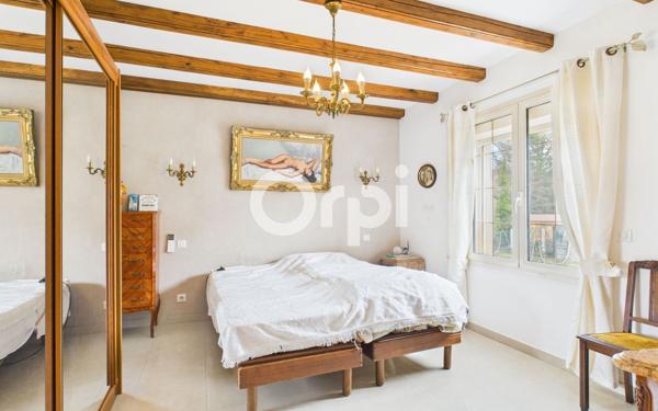 Maison à vendre    9 pièces • 285,37 m2 Montauroux