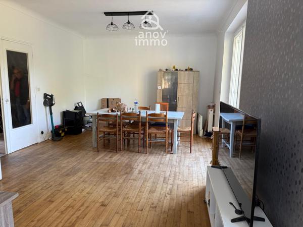Maison
                                                                                                                                                                                                                                                                                                                        5 pièce(s)                                                                                                                                                                                                          4 chambre(s)                                                                                                                                                                                                          145.82  m²