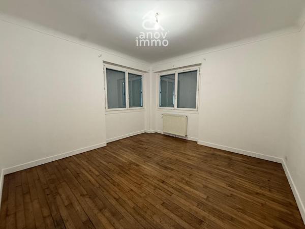 Maison
                                                                                                                                                                                                                                                                                                                        5 pièce(s)                                                                                                                                                                                                          4 chambre(s)                                                                                                                                                                                                          145.82  m²