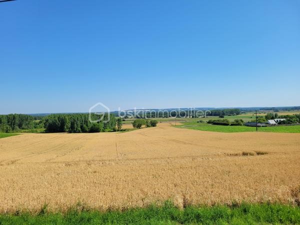 Terrain de 3 688 m²