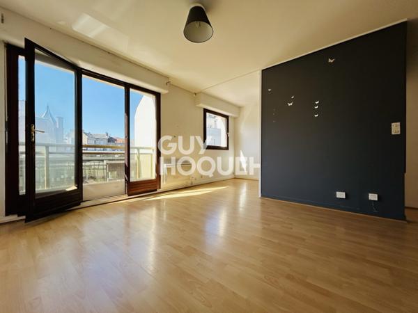 BAS HENRIVILLE - APPARTEMENT DE TYPE  D'ENVIRON 44M² AVEC PLACE DE PARKING
