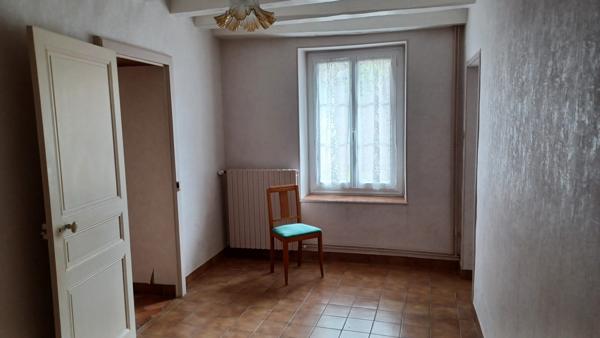 À vendre - Maison ancienne, 5 pièces située à Saint-Georges-sur-Cher (41400)