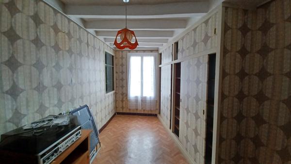 À vendre - Maison ancienne, 5 pièces située à Saint-Georges-sur-Cher (41400)