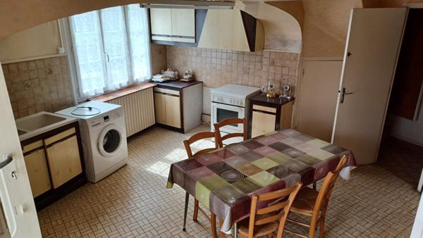 À vendre - Maison ancienne, 5 pièces située à Saint-Georges-sur-Cher (41400)
