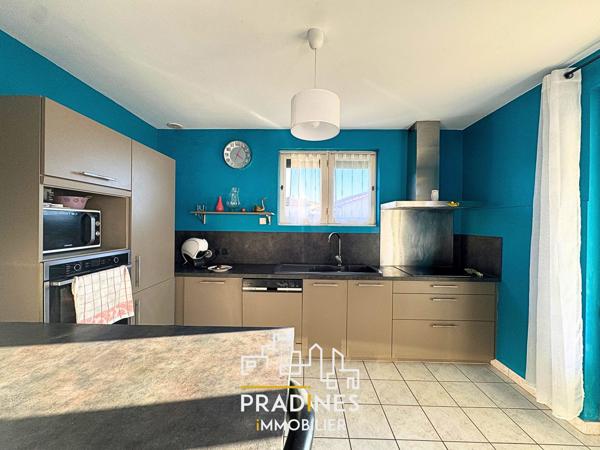 Maison familiale à vendre Mornant – 5 chambres, vue panoramique, grand garage, jardin piscinable, sous-sol 200 m²
