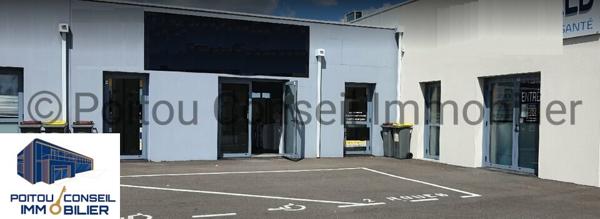 LOCAL COMMERCIAL ZONE TERRE DE SPORT 87m2 PARKINGS ET VISIBILITE