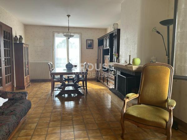 Niort, secteur ste pezenne, pavillon sur sous sol, 5 chambres, garage et jardin