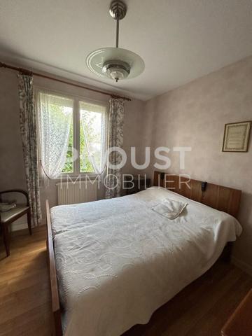 Niort, secteur ste pezenne, pavillon sur sous sol, 5 chambres, garage et jardin
