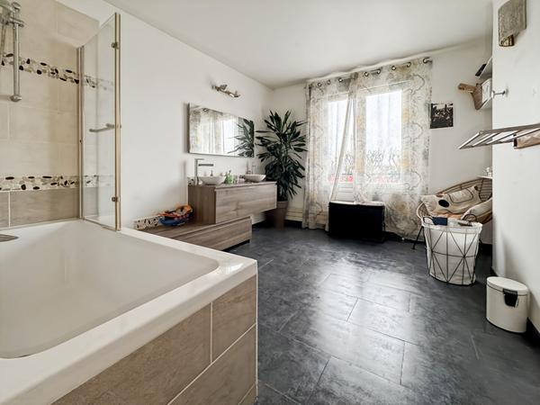 MAISON - SECTEUR PLATEAU