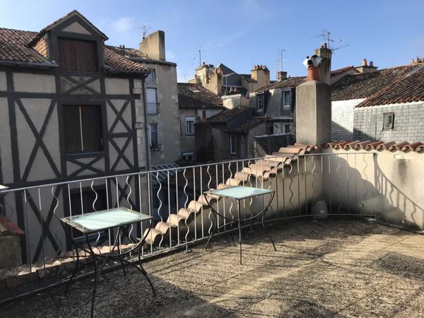 Location Appartement T2 avec terrasse - Hyper centre