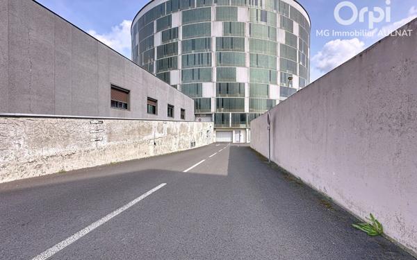 Stationnement à vendre    Clermont-Ferrand