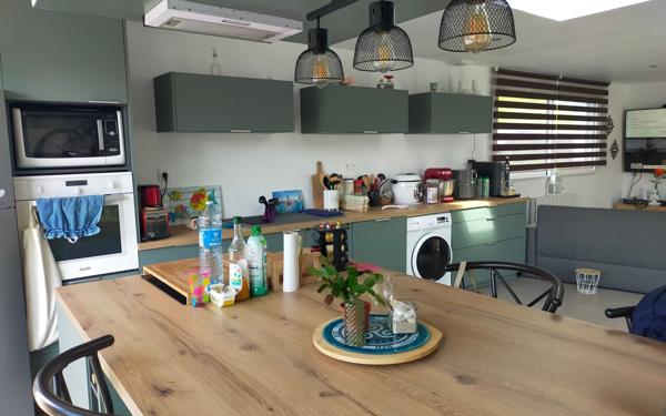 Maison à vendre    2 pièces •  Sauzon