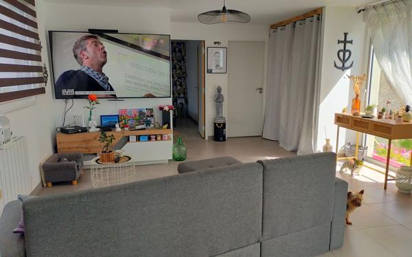 Maison à vendre    2 pièces •  Sauzon