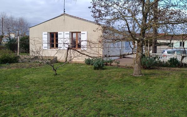 Maison à vendre    3 pièces •  Surgères