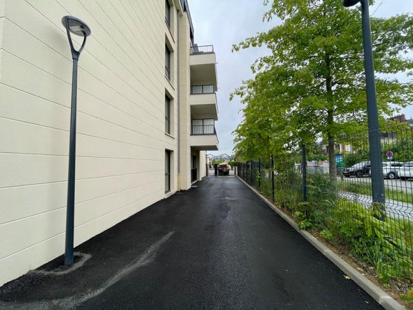 Bureaux à vendre à GISORS 27140
