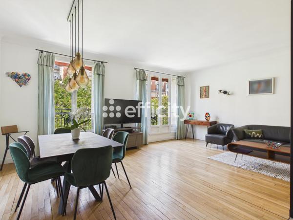 Appartement
         3 pièces
        - 74 m² Exclusivité 735 000 € *