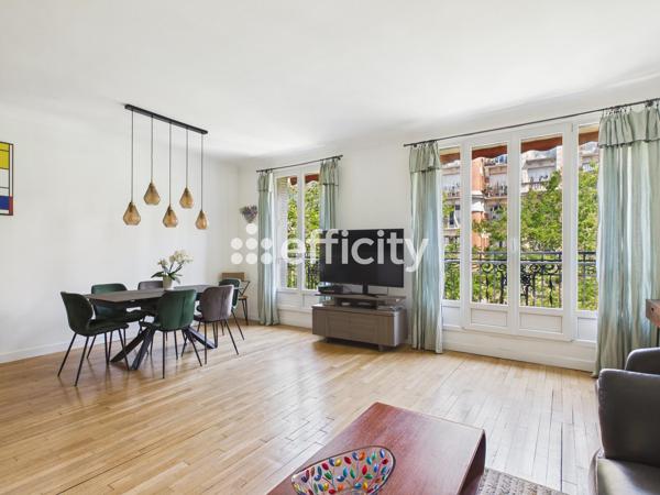 Appartement
         3 pièces
        - 74 m² Exclusivité 735 000 € *