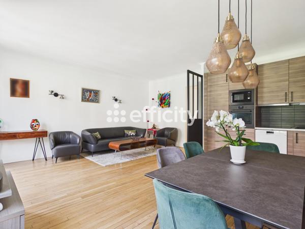 Appartement
         3 pièces
        - 74 m² Exclusivité 735 000 € *