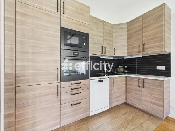 Appartement
         3 pièces
        - 74 m² Exclusivité 735 000 € *