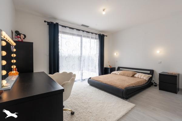 Maison à vendre |  Saint-Doulchard |  11 pièces | 397,9 m²