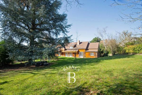 Garches, Maison 4 Chambres -  342 m² à vendre