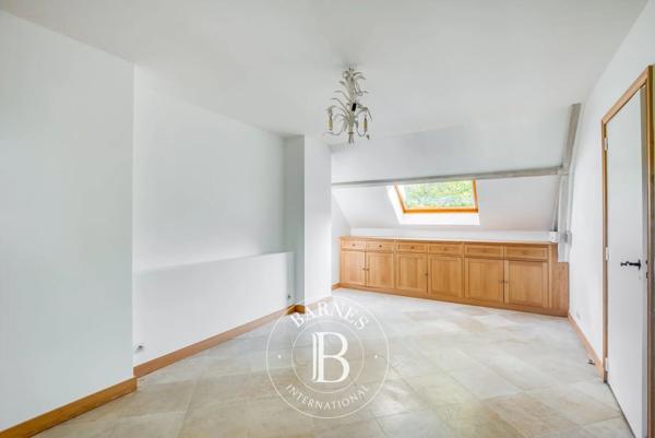 Garches, Maison 4 Chambres -  342 m² à vendre