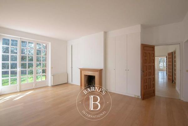Garches, Maison 4 Chambres -  342 m² à vendre