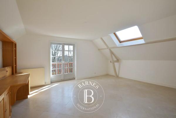 Garches, Maison 4 Chambres -  342 m² à vendre