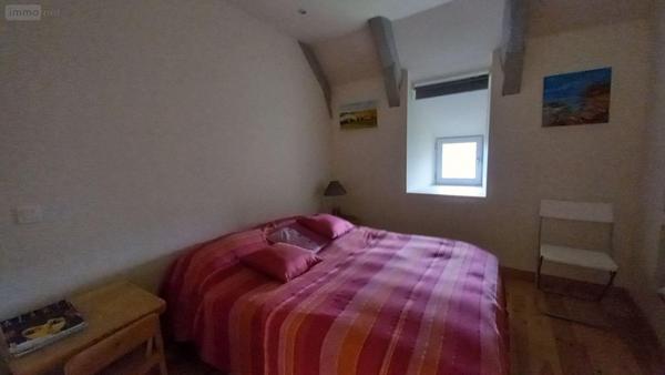 Maison à vendre à Vèze dans le Cantal (15160), ref : FG/2500