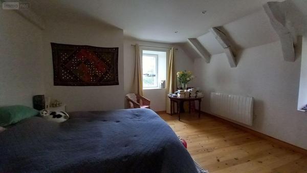 Maison à vendre à Vèze dans le Cantal (15160), ref : FG/2500