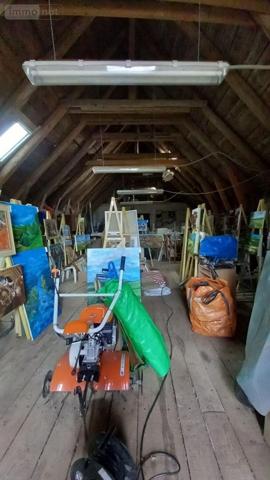 Maison à vendre à Vèze dans le Cantal (15160), ref : FG/2500