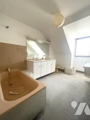 A VENDRE - NANTES - PONT DU CENS - En impasse -Maison d'env 101.21 m² sur 141m² de terrain 141m².